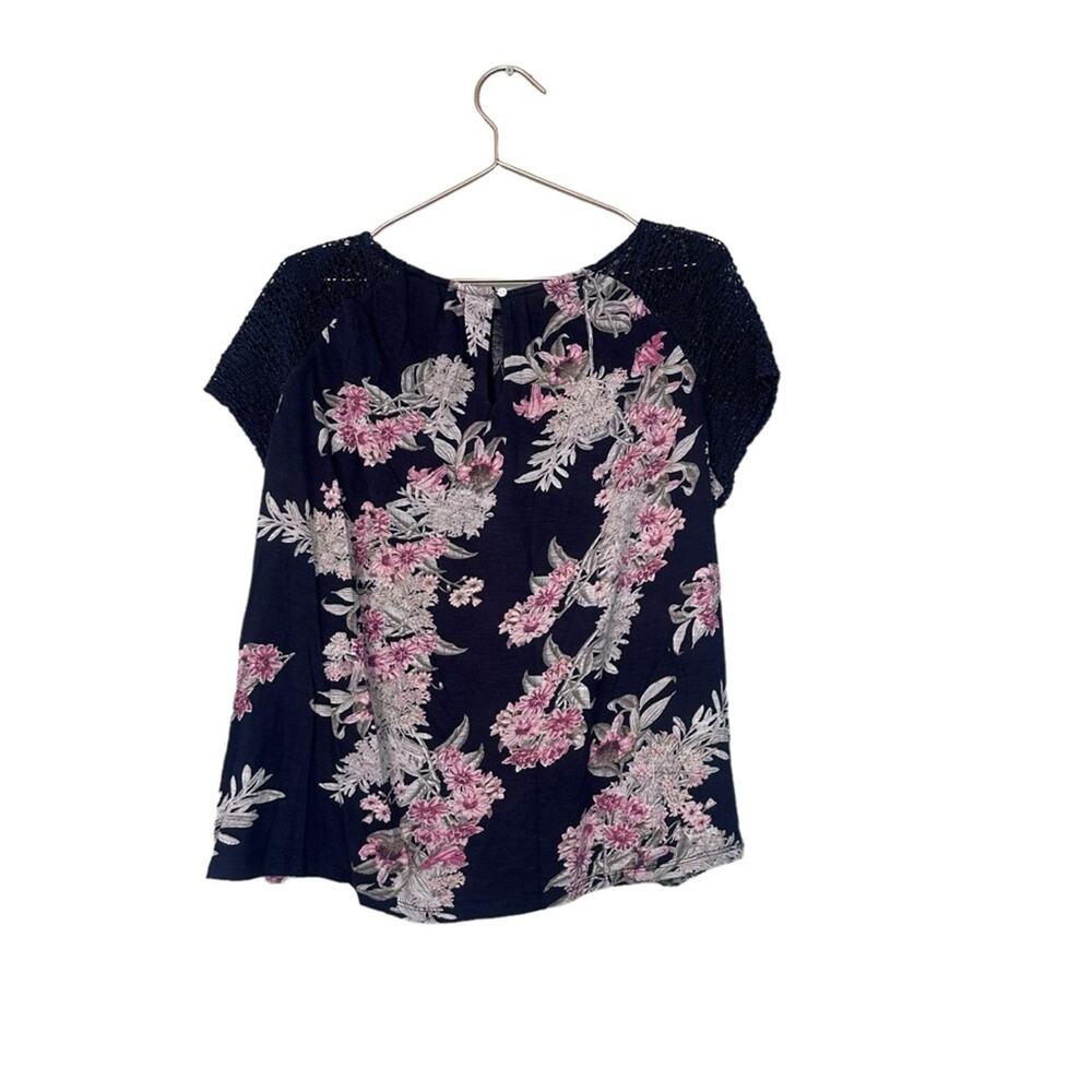 LUCKY BRAND Floral crochet sleeves size large - Picture 3 of 7